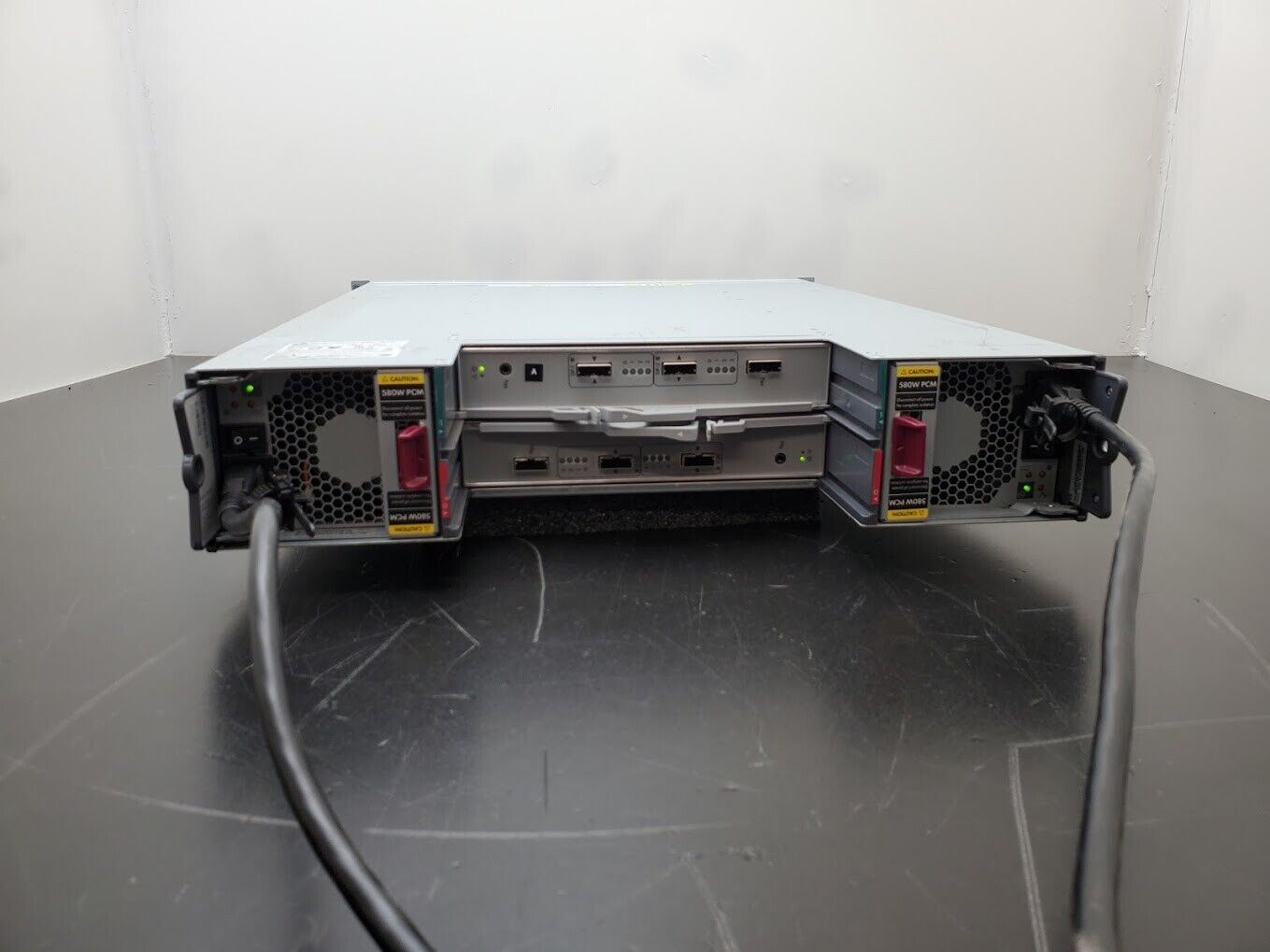 HP 3PAR QR490A M6710 24-Slot SAS 2.5" HD Drive Enclosure Server Storage Array