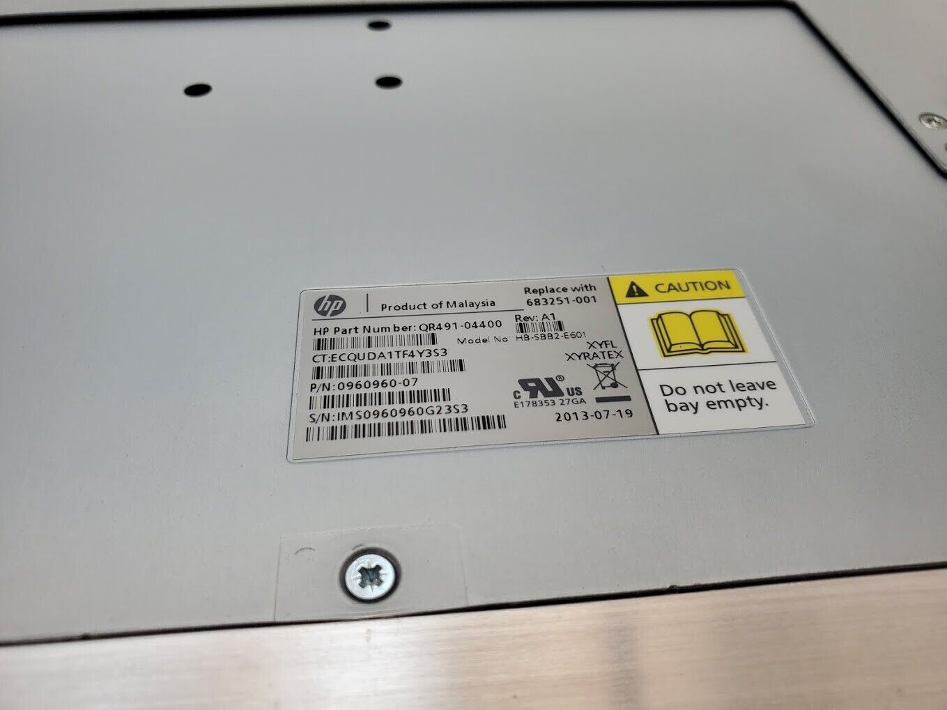 HP 3PAR QR490A M6710 24-Slot SAS 2.5" HD Drive Enclosure Server Storage Array