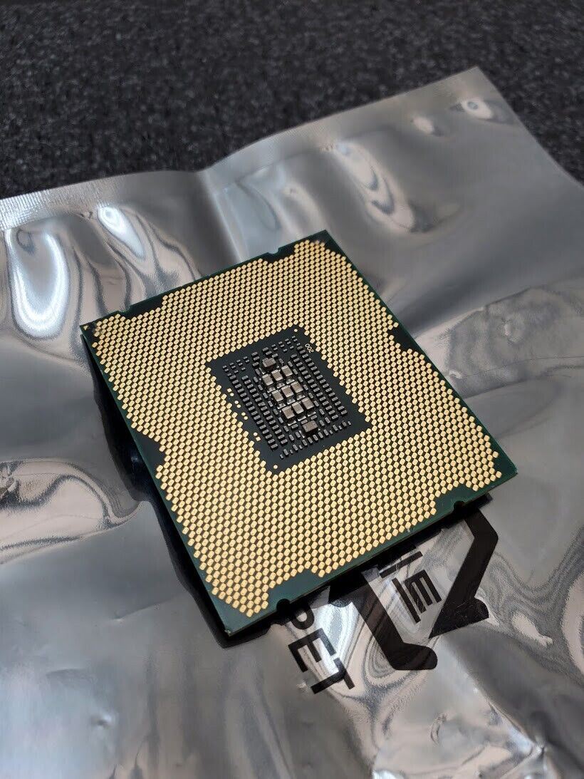 Intel Xeon SR0LX E5-2648L CPU 8 Core 1.8GHz 8 LGA2011 Socket R