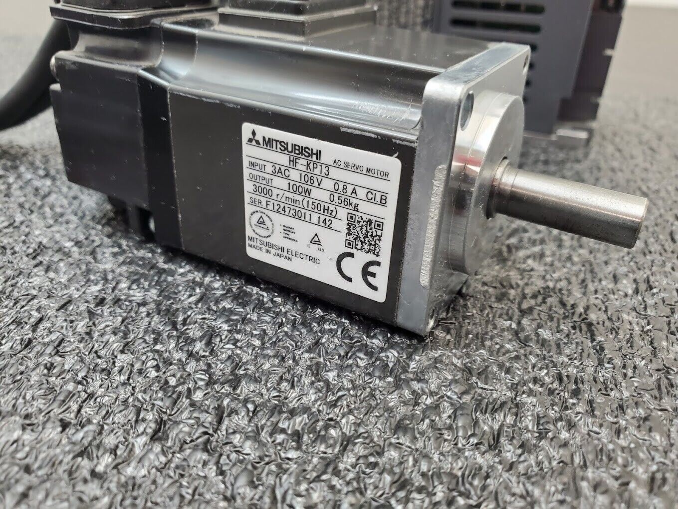 Mitsubishi 100W Servo Drive Amplifier HF-KP13 + MR-J3-10A 100W Servo Motor