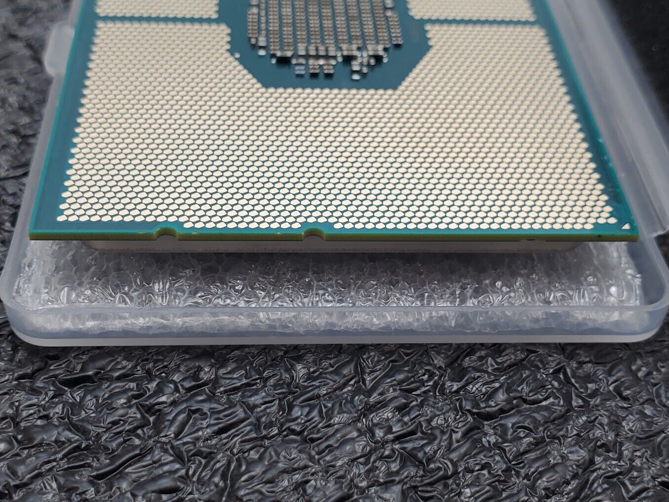 Intel Xeon Gold 6138T SR3J7 2.0 GHz 27.5 MB 20 Core LGA 3647 125W Tested B