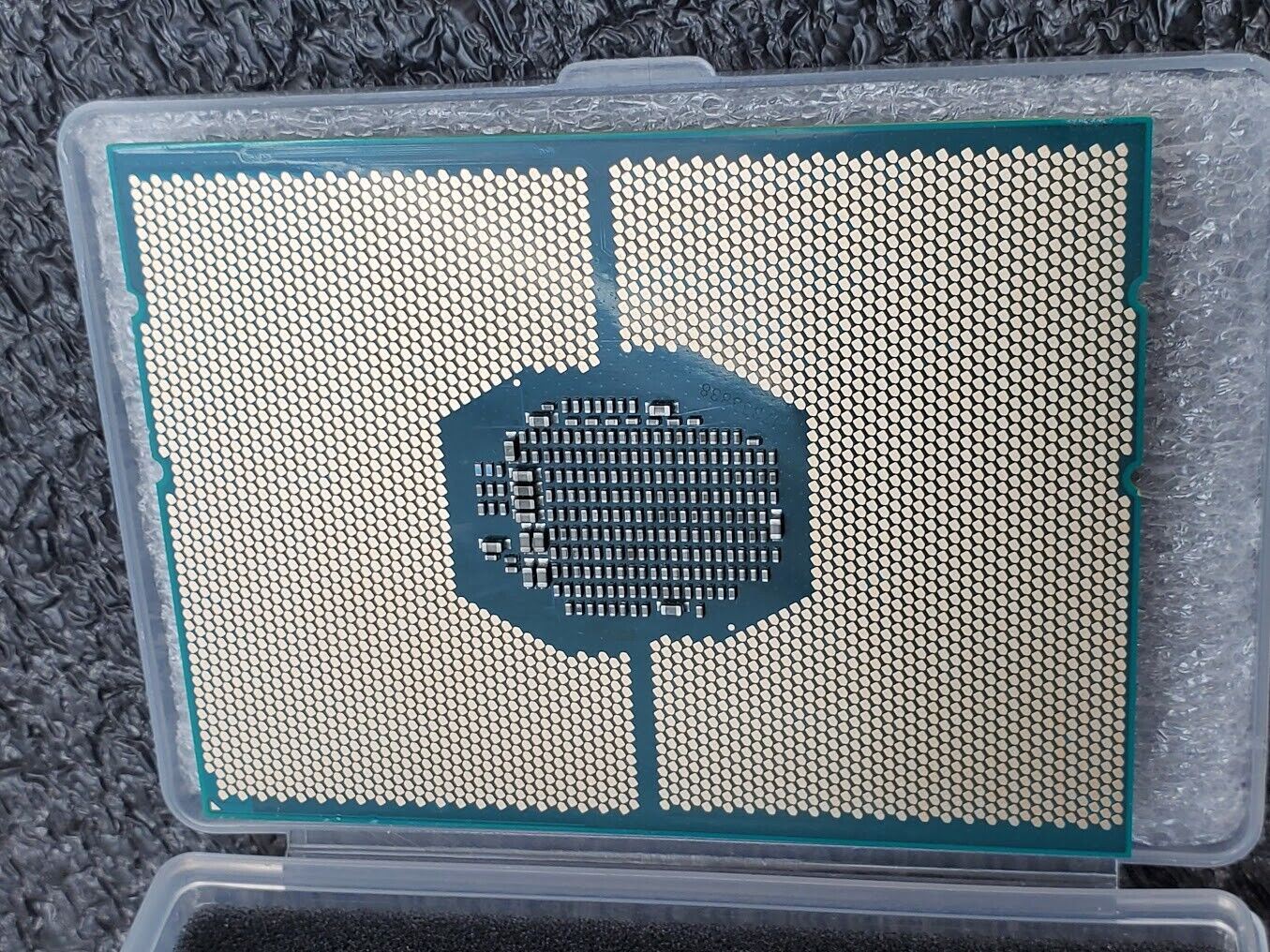 Intel Xeon Gold 6138T SR3J7 2.0 GHz 27.5 MB 20 Core LGA 3647 125W Tested B