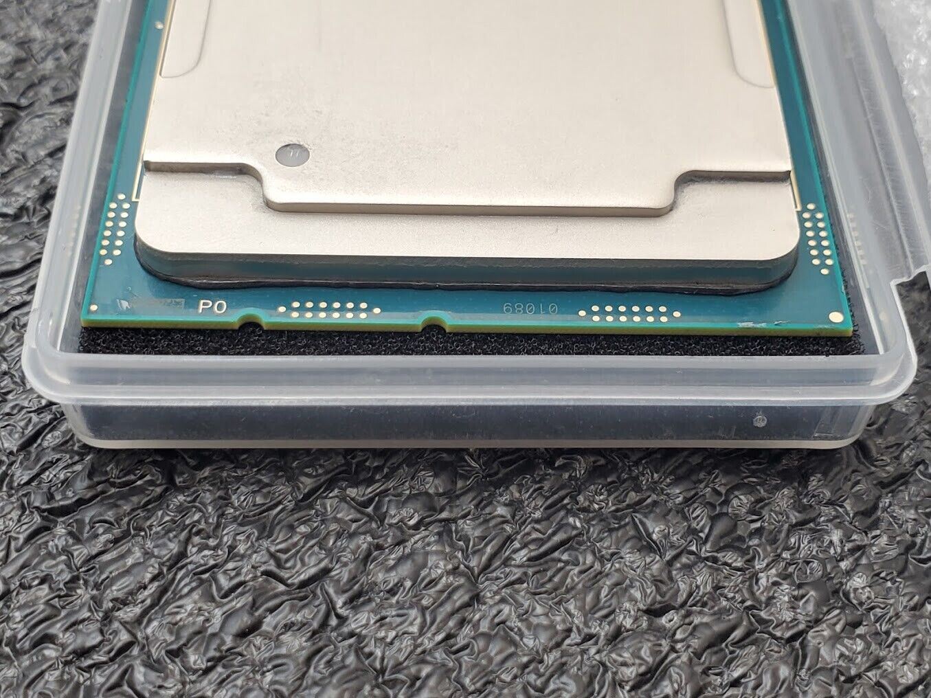 Intel Xeon Gold 6138T SR3J7 2.0 GHz 27.5 MB 20 Core LGA 3647 125W Tested C