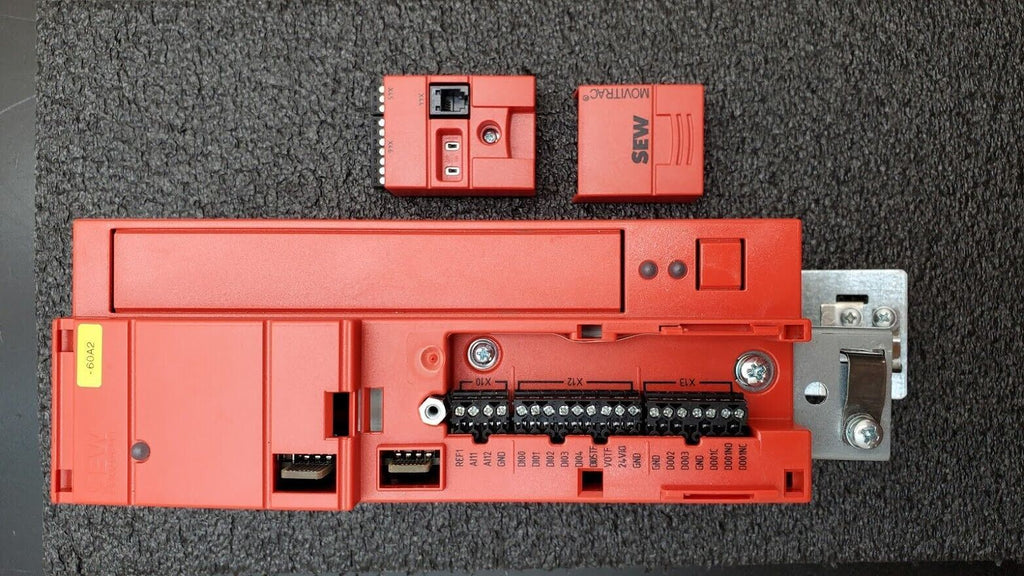 SEW EURODRIVE MOVITRAC MC07B0008-2B1-4-00 230V 1PH .75kW 1.0HP AC 4.2A D-76646