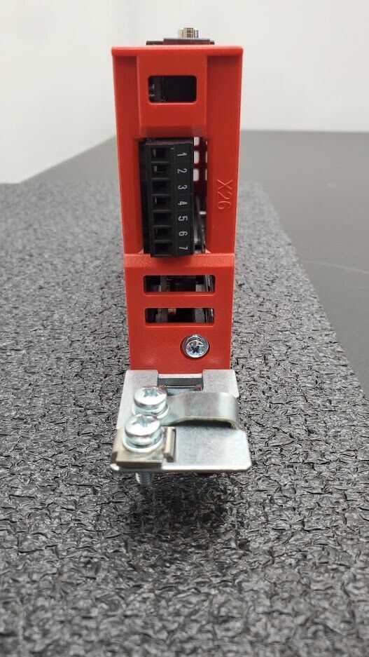 SEW EURODRIVE DFP21B/U0H11B Profibus Gateway Drive 24 VDC MOVITRAC MOVIDRIVE