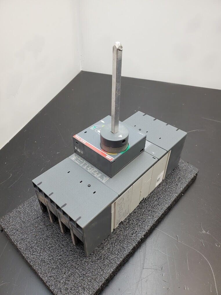 ABB SACE T4L 250 Three-Pole 3 Phase Circuit Breaker Sace Tmax Lever Extension