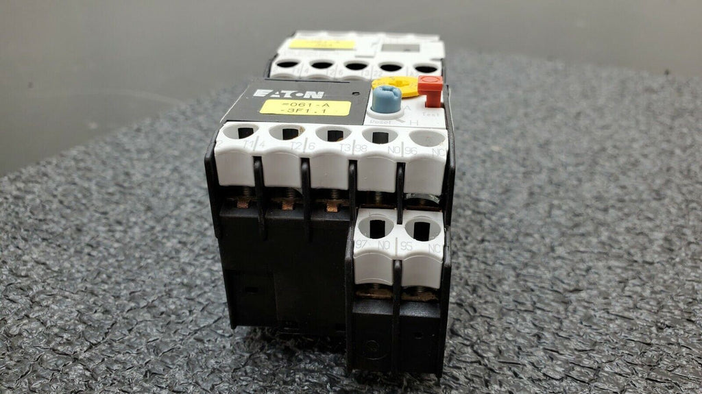 EATON DIL EEM-01-G XTMC6A01 Power Contactor w/ ZE-4 XTOM004AC1 Overload Relay