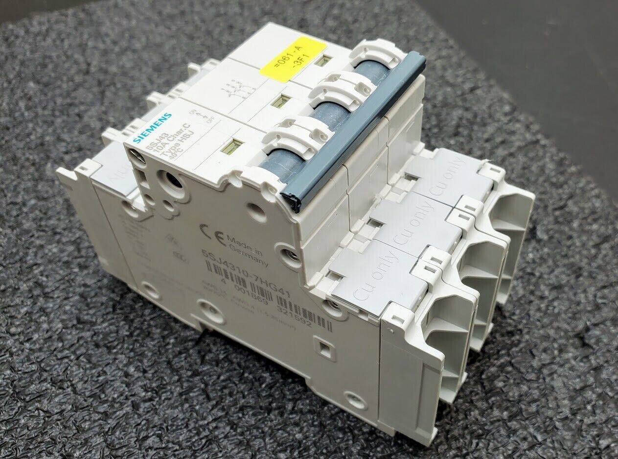 SIEMENS 5SJ4310-7HG41 Circuit Breaker 5SJ43, 10A, 240 V, 14kA, Type HSJ, 3-Pole