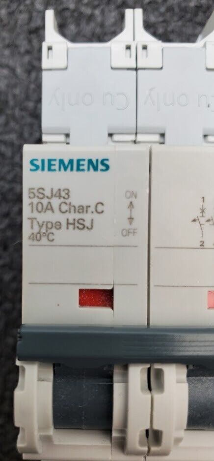 SIEMENS 5SJ4310-7HG41 Circuit Breaker 5SJ43, 10A, 240 V, 14kA, Type HSJ, 3-Pole
