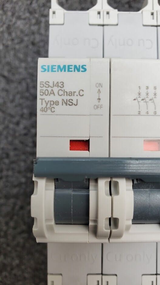 SIEMENS 5SJ4350-7HG41 Circuit Breaker 5SJ43, 50A, 240 V, 50/60Hz Type HSJ 3-Pole