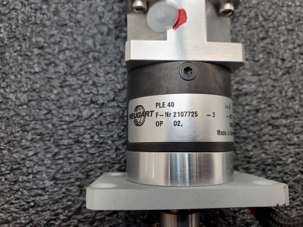 Beckhoff AS1020-0000 Stepper Motor 24/50VDC Neugart PLE 40 Gear Head 8:1 Ratio