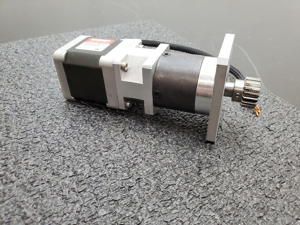 Beckhoff AS1020-0000 Stepper Motor 24/50VDC Neugart PLE 40 Gear Head 8:1 Ratio