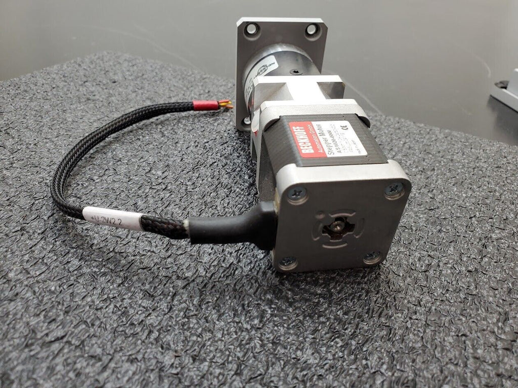 Beckhoff AS1020-0000 Stepper Motor 24/50VDC Neugart PLE 40 Gear Head 8:1 Ratio