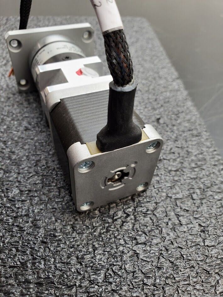 Beckhoff AS1020-0000 Stepper Motor 24/50VDC Neugart PLE 40 Gear Head 8:1 Ratio