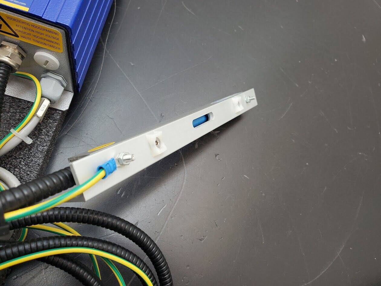 Simco A2C7S MEB 7kV 9" Antistatic Bar Static Neutralizing Ionizing System 220VAC