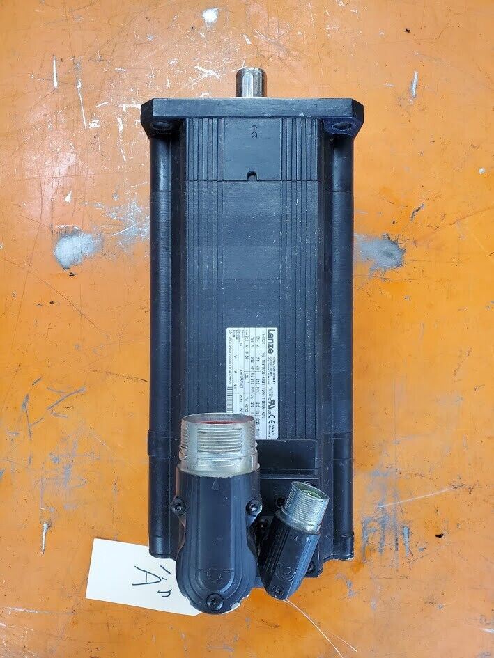 Lenze MCS 14P32-R80B0-B24N-8T5800N-R08U 7.1kW 9.5HP 3PH Servo Motor Working "A"