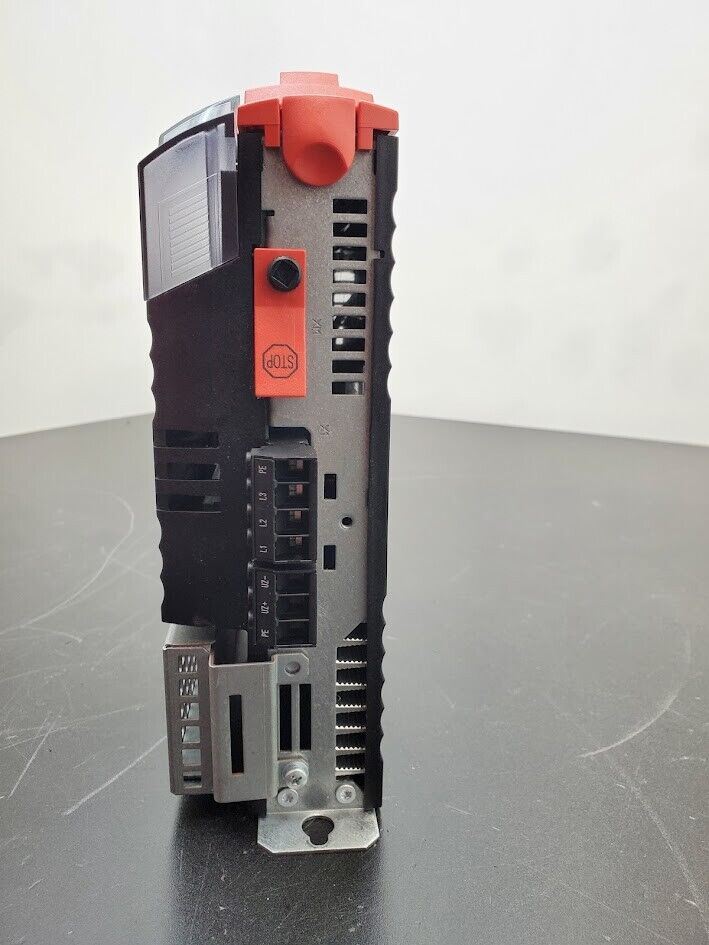SEW EURODRIVE Movidrive VFD MDX61B0008-5A3-4-0T 0.75kW 500VAC 50/60Hz BW090-P52B