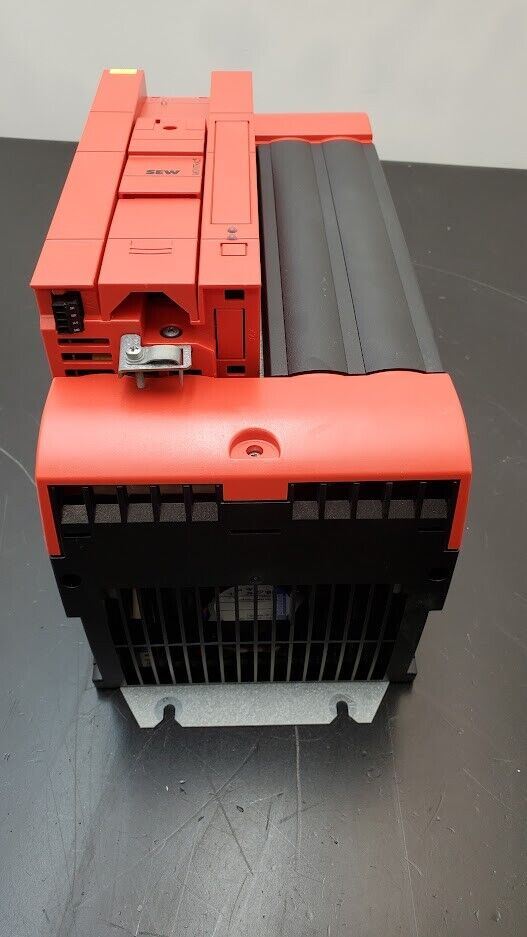 SEW EURODRIVE MDX60A0150-503-4-00 Drive Inverter w/ MC07B0150-503-4-00 MOVITRAC