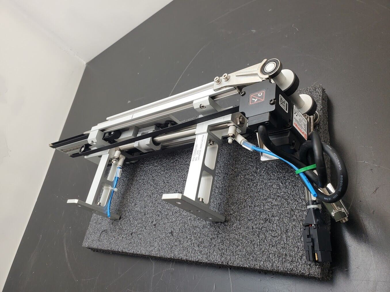 Servo Tecnica Linear Extendable Transfer Conveyor APM-SAR5ACN-SC 17" to 23" #2