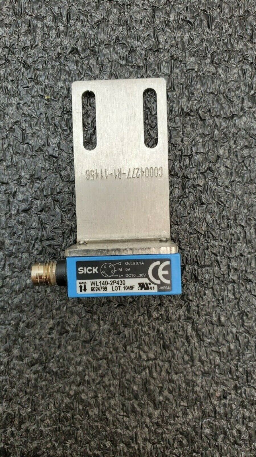 SICK Photoelectric Retro-Reflective Sensor WL140-2P430 no reflector