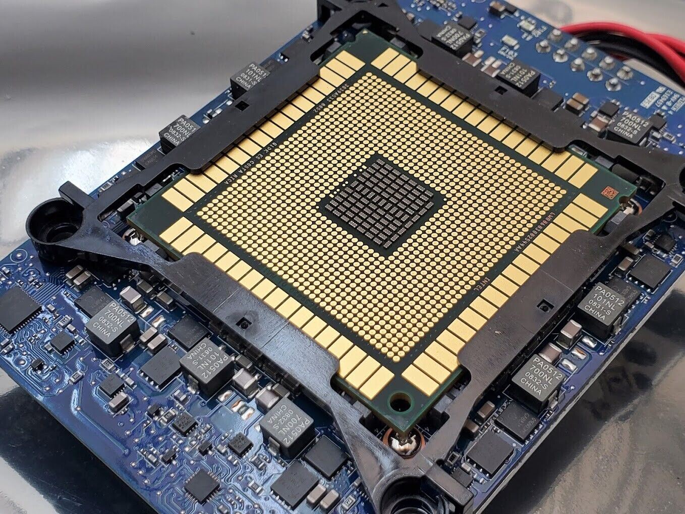 HP 0950-4793 ITANIUM Processor + Heatsink 9350 1.73GHZ 24M CPU LGA1248 FC-LGA