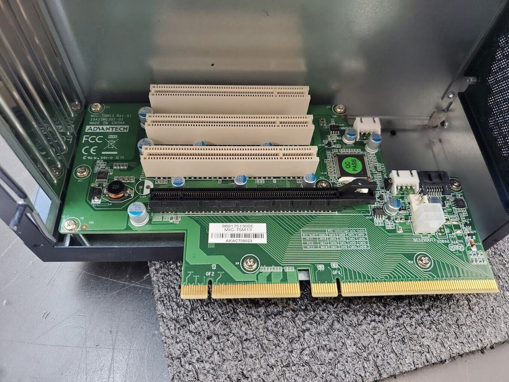 Lot of 2 Advantech 4-slot expansion i-Module with 1 PCIe x16, 3 PCI MIC-75M13