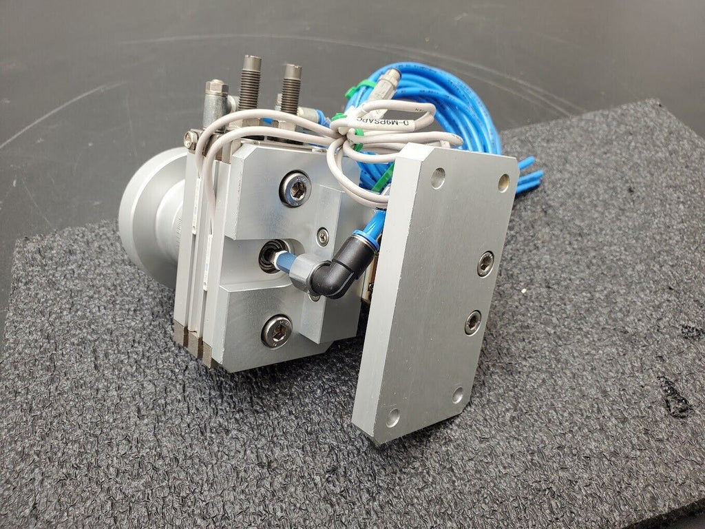 SMC Pnuematic Pick Lift Rotate Place Wafer Handling 180 Degree Rotary Robot