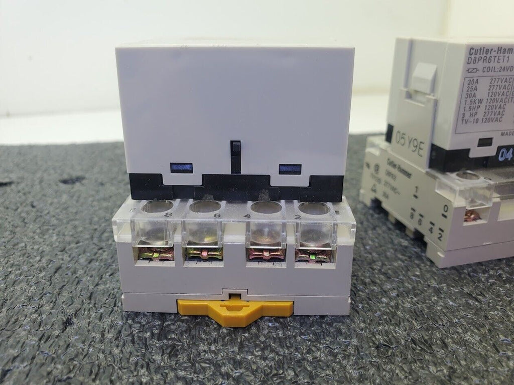 2x Cutler Hammer 24VDC Coil D8PR6TET1 120-277V 30A General Purpose Relay