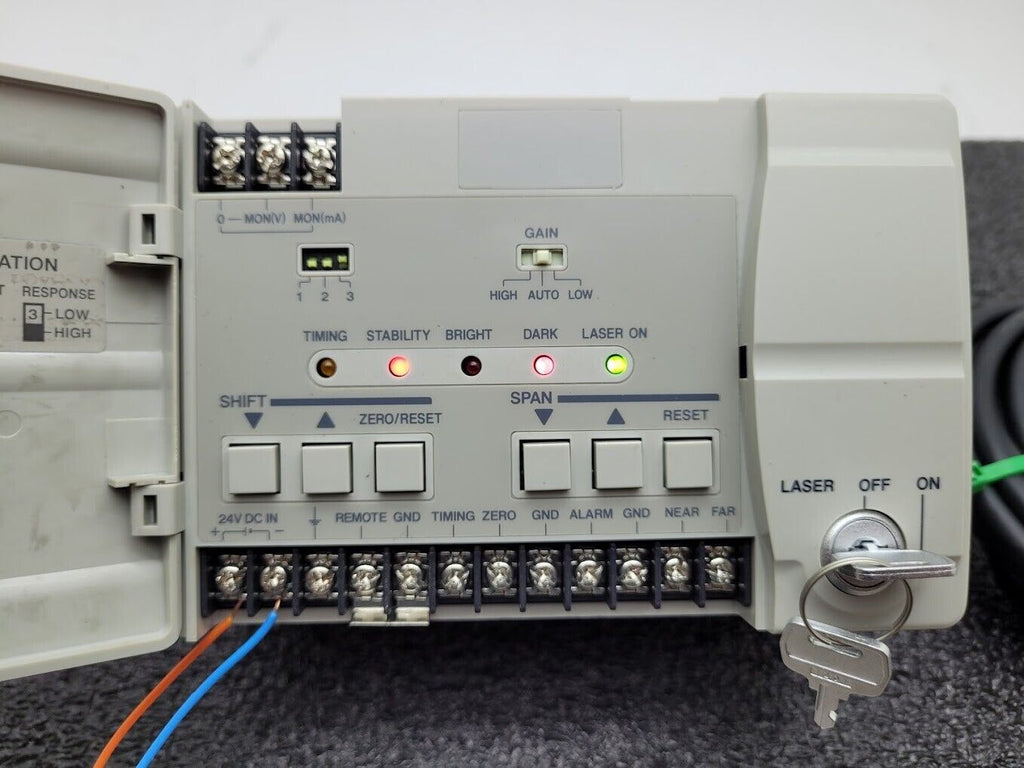 Keyence LK-2101 CCD Laser Displacement Sensor Controller 24VDC with Cable