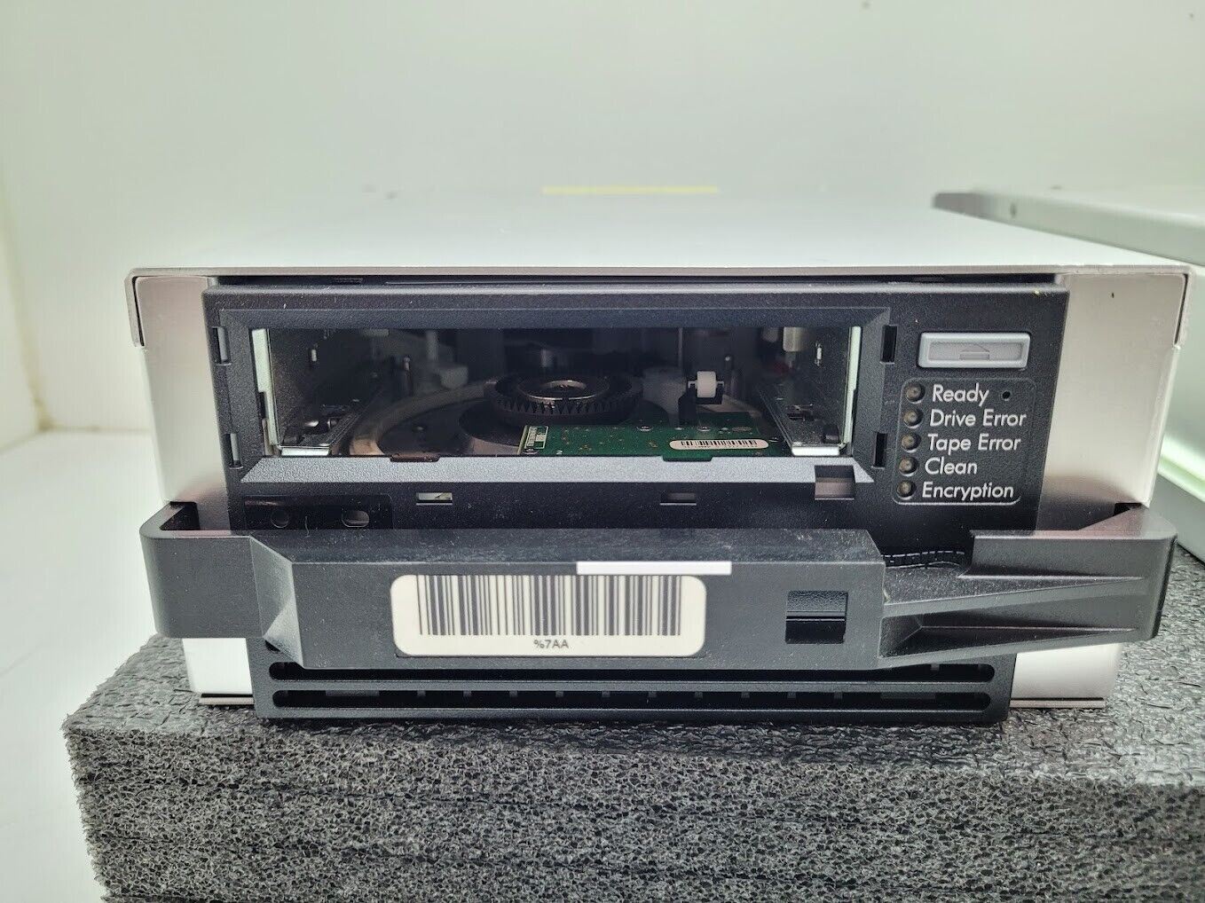 2x Quantum/HP LTO6 FC TAPE DRIVE 8Gb for I500/I2000/I6000 8-00976-01