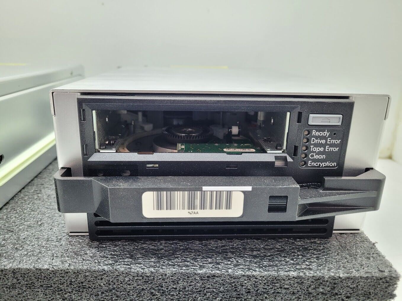 2x Quantum/HP LTO6 FC TAPE DRIVE 8Gb for I500/I2000/I6000 8-00976-01