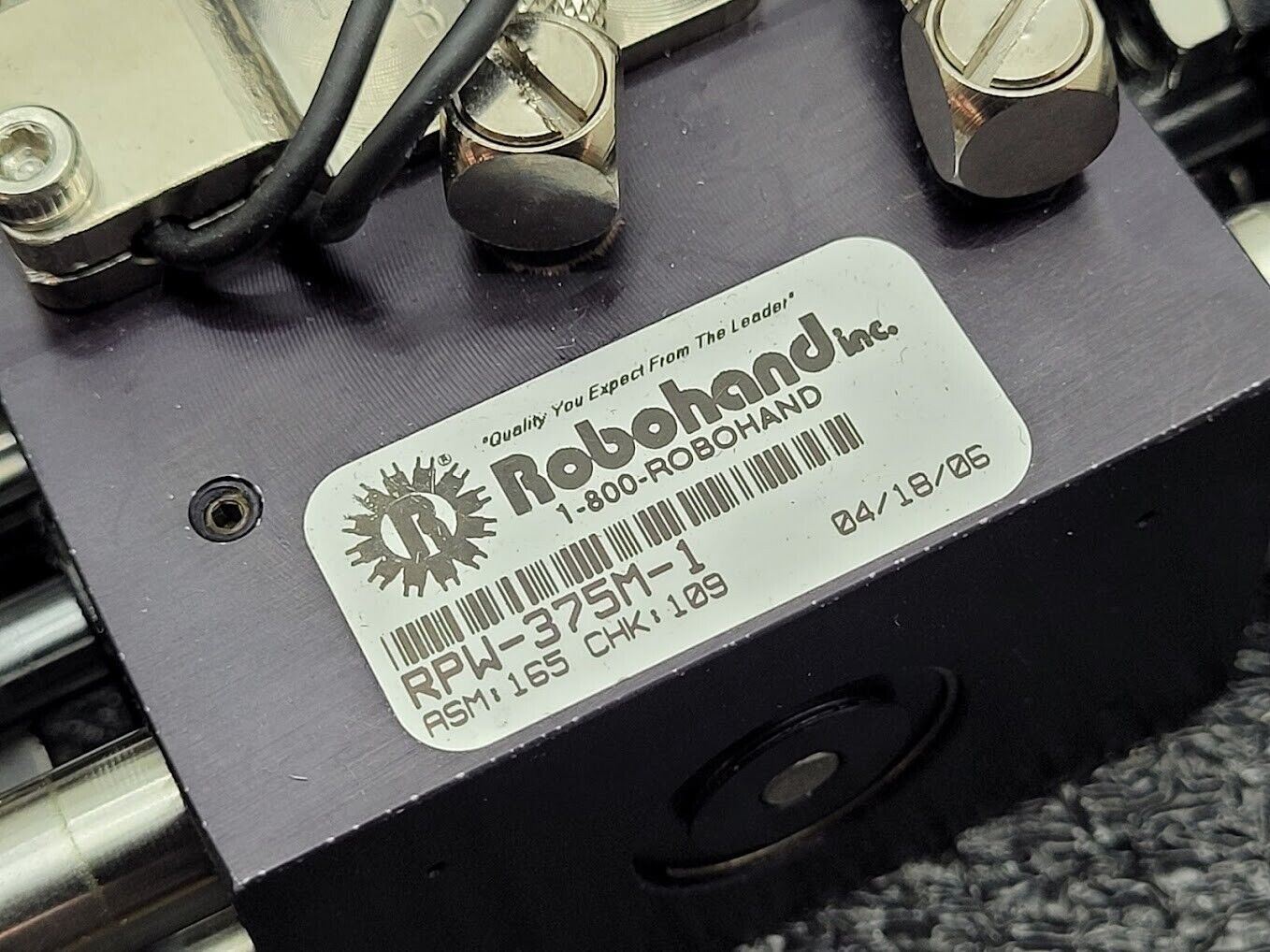 Lot of 2 Robohand RPW-375M-1 Heavy Duty Pneumatic Parallel Gripper + Sensors