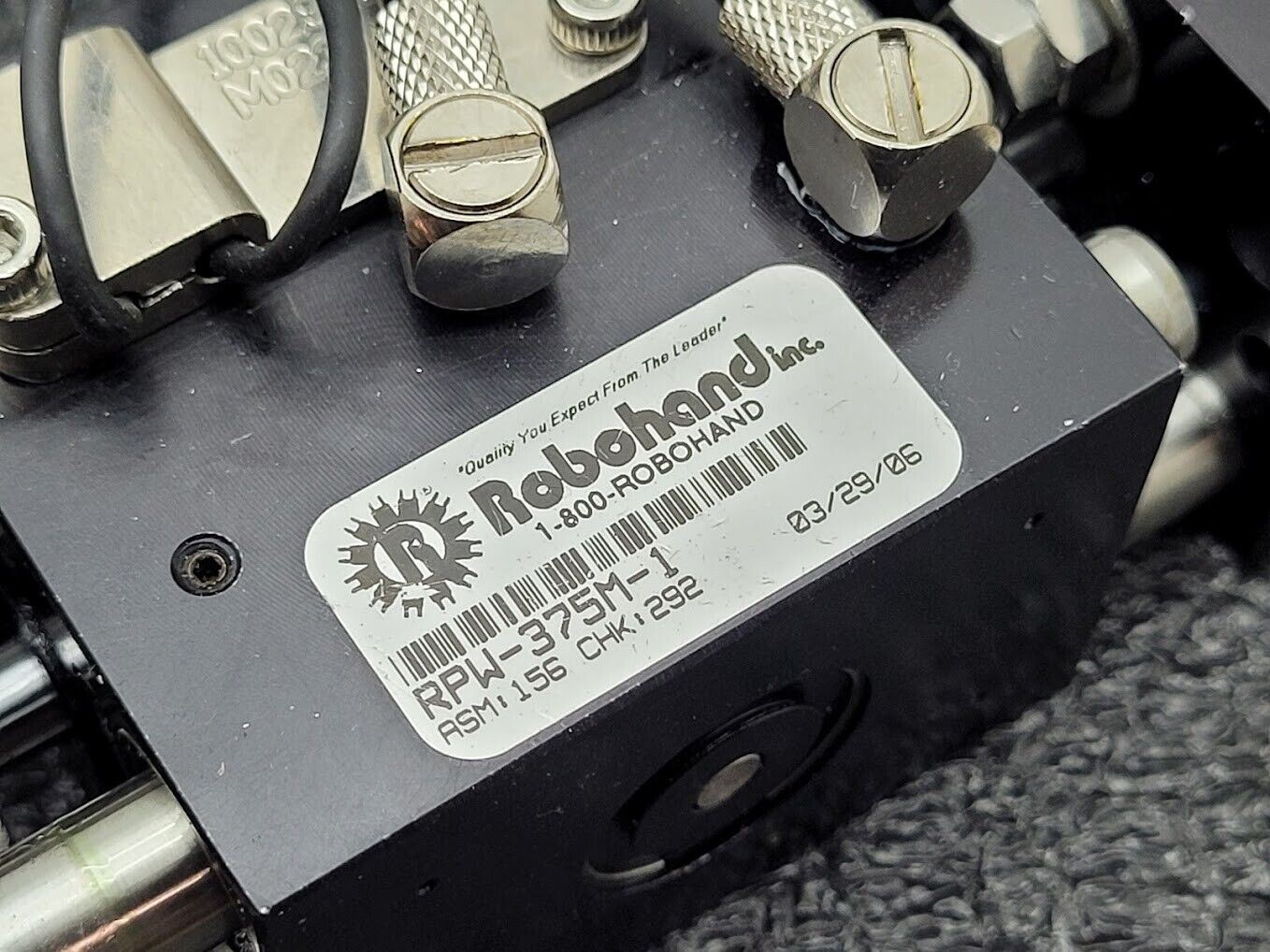 Lot of 2 Robohand RPW-375M-1 Heavy Duty Pneumatic Parallel Gripper + Sensors