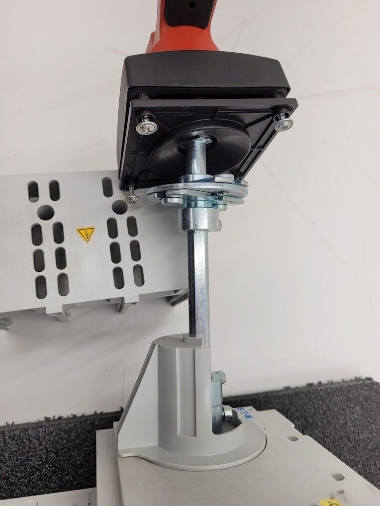 Eaton Moeller Disconnect Circuit Breaker Panel Mount NZM 3 XDV PN 3-400 400Amp