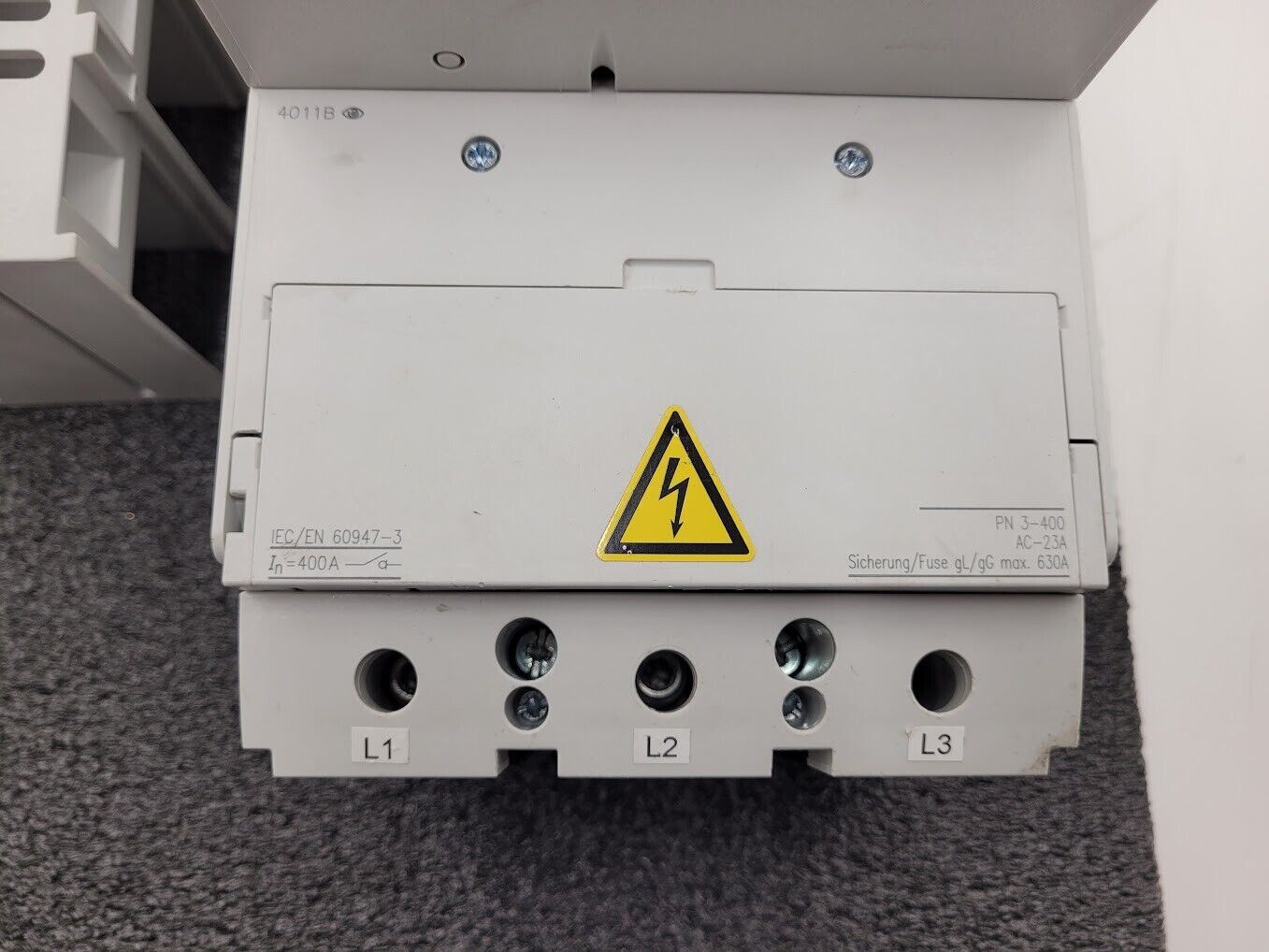 Eaton Moeller Disconnect Circuit Breaker Panel Mount NZM 3 XDV PN 3-400 400Amp