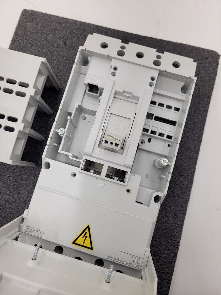 Eaton Moeller Disconnect Circuit Breaker Panel Mount NZM 3 XDV PN 3-400 400Amp