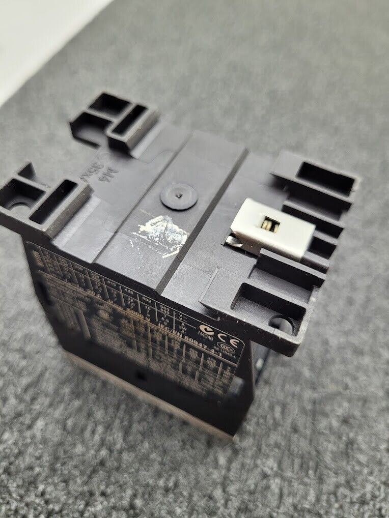 Eaton DIL M12-10 24V Coil AC OR DC Contactor 4 Pole XTCE012B10 DIN Rail 12A