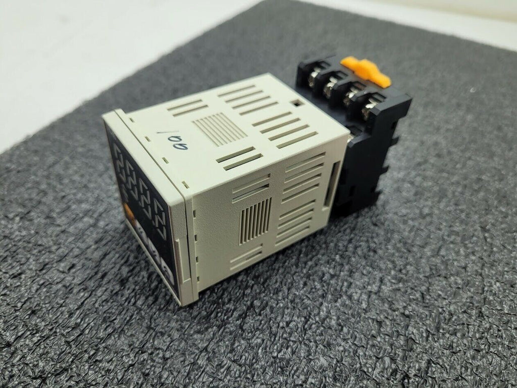 TC4S-14R Autonics Temperature Controller 100-240VAC Working Pull Tested