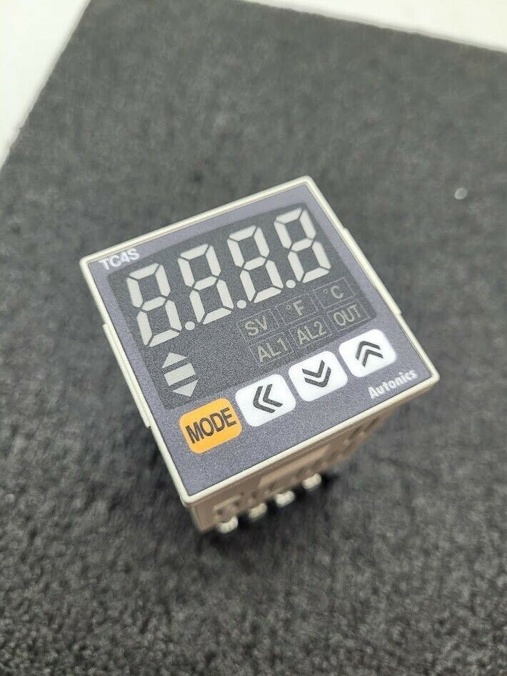 TC4S-14R Autonics Temperature Controller 100-240VAC Working Pull Tested
