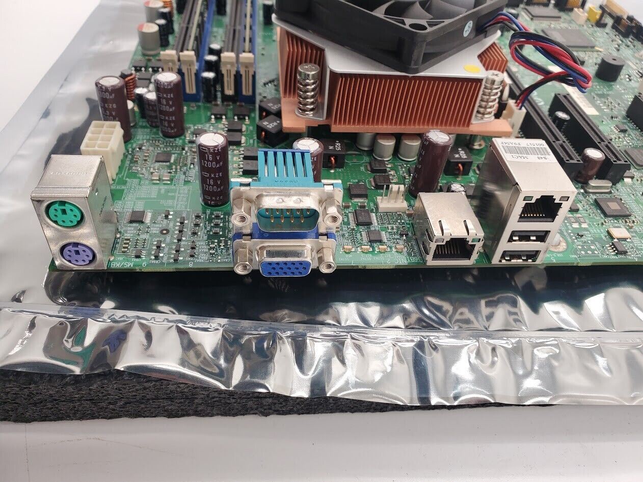 Intel S3200SH Server System Board 4GB Core 2 3GHz I/O Plate Power Supply Boots