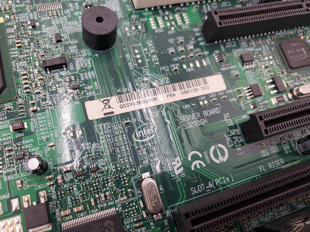 Intel S3200SH Server System Board 4GB Core 2 3GHz I/O Plate Power Supply Boots