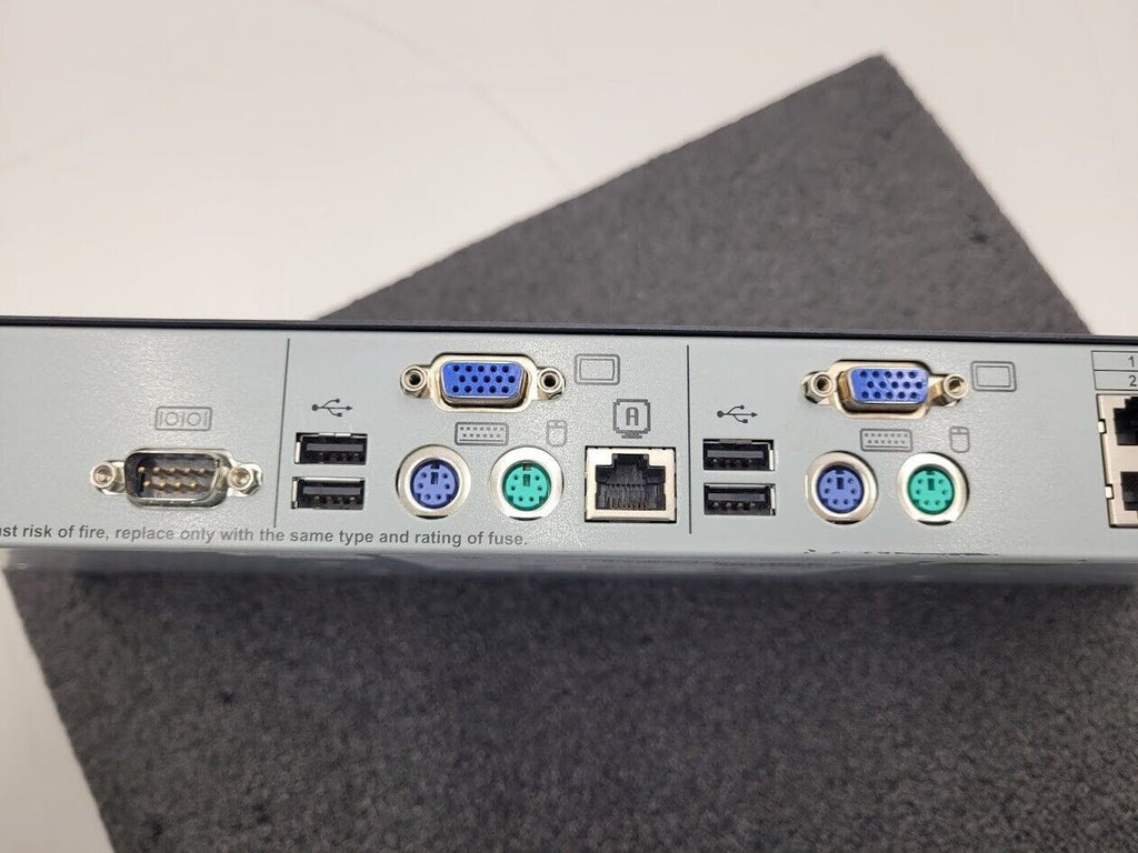 Avocent Autoview AV2015 16 Port 2 User KVM Switch 520-469-502 With Ears Power On