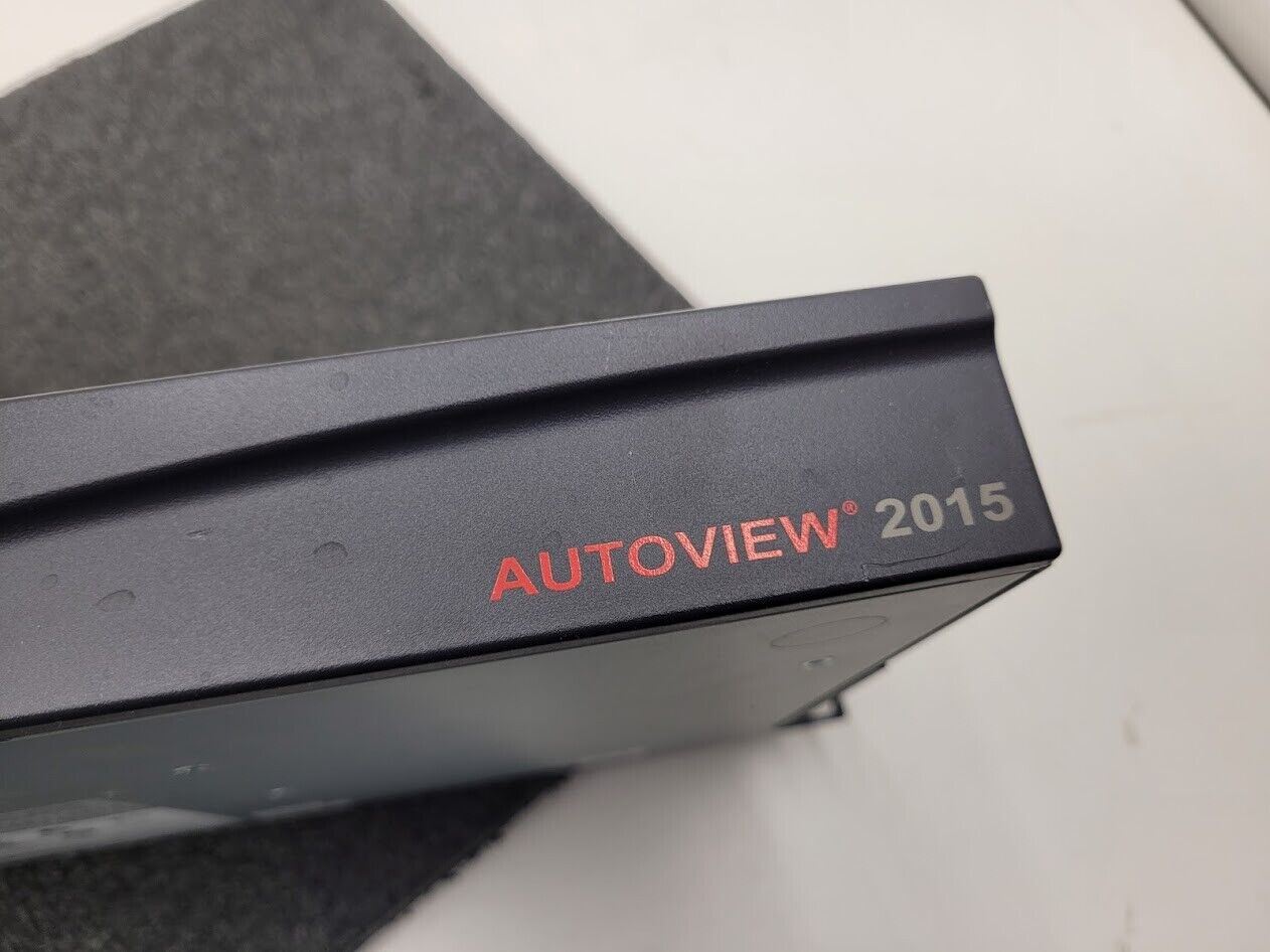 Avocent Autoview AV2015 16 Port 2 User KVM Switch 520-469-502 With Ears Power On