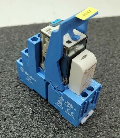 Finder Relay 55.34.9.024.0040 EMC + Indicator 99.02.9.024.99 Base 94.04 Tested