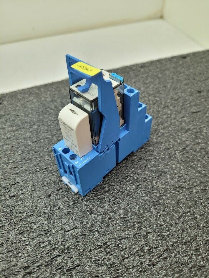 Finder Relay 55.34.9.024.0040 EMC + Indicator 99.02.9.024.99 Base 94.04 Tested