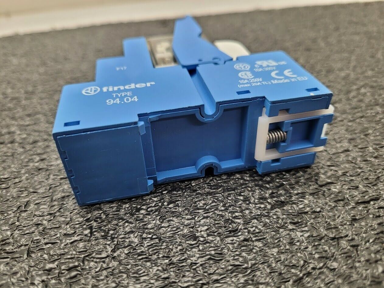 Finder Relay 55.34.9.024.0040 EMC + Indicator 99.02.9.024.99 Base 94.04 Tested