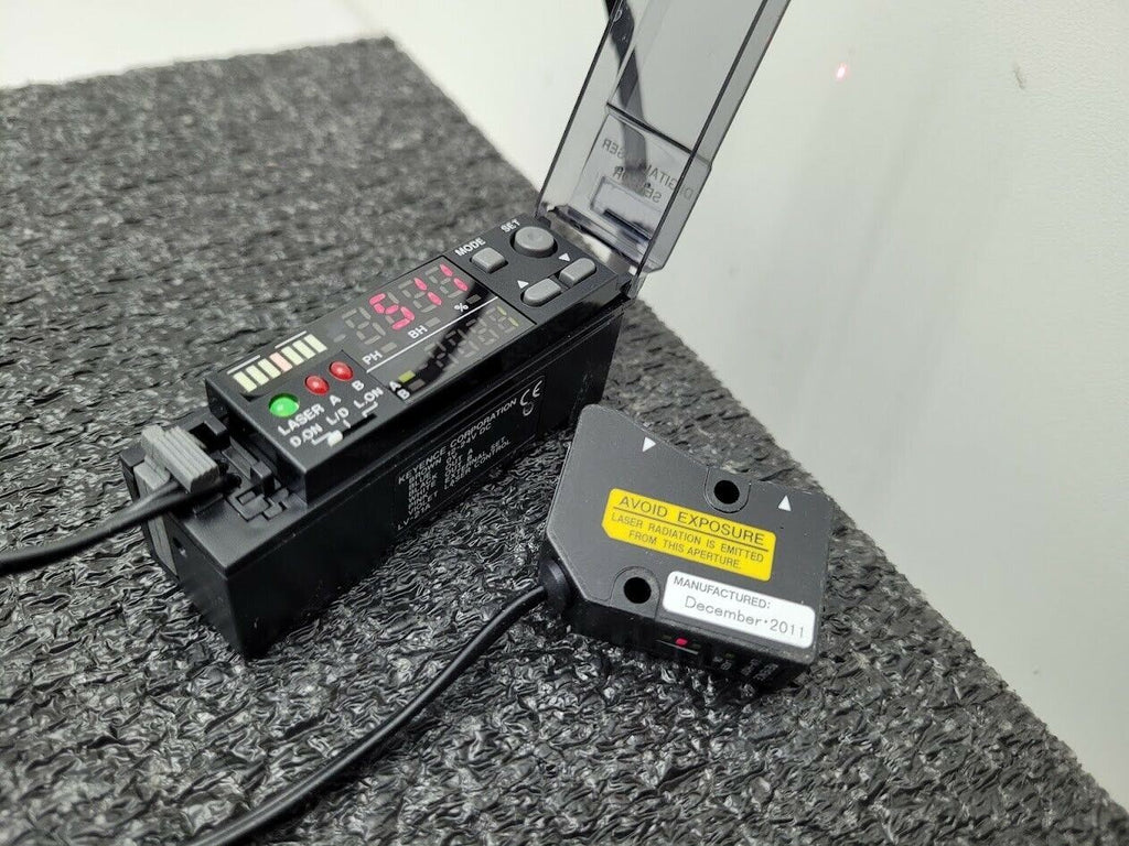 Keyence LV-21A Digital Laser Sensor + LV-H37 Reflective Sensor Tested Working