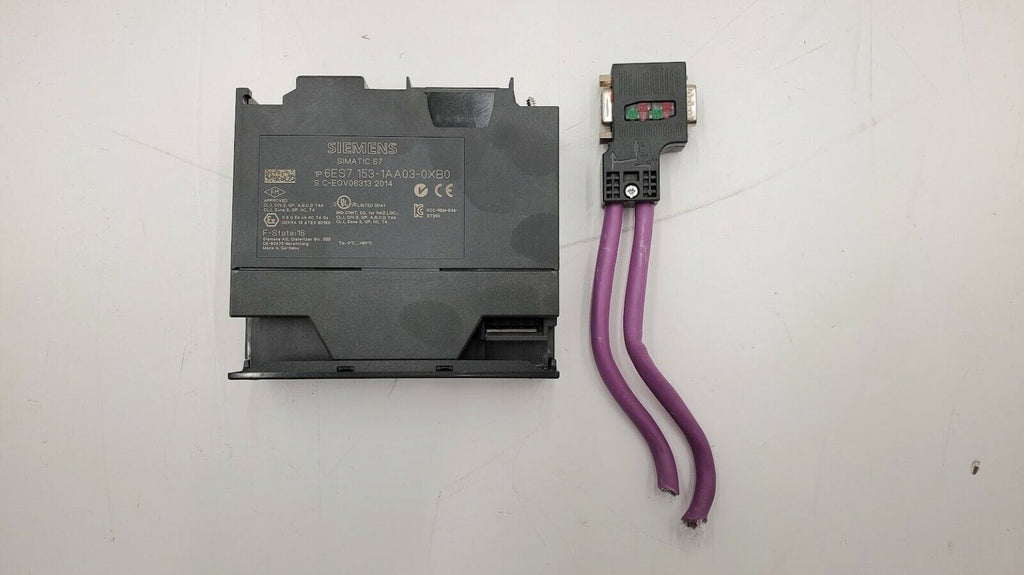 SIEMENS SIMATIC ET 200M 153-1AA03-0XB0 w/ 6ES7 972-0BB52-0XA0 Connection