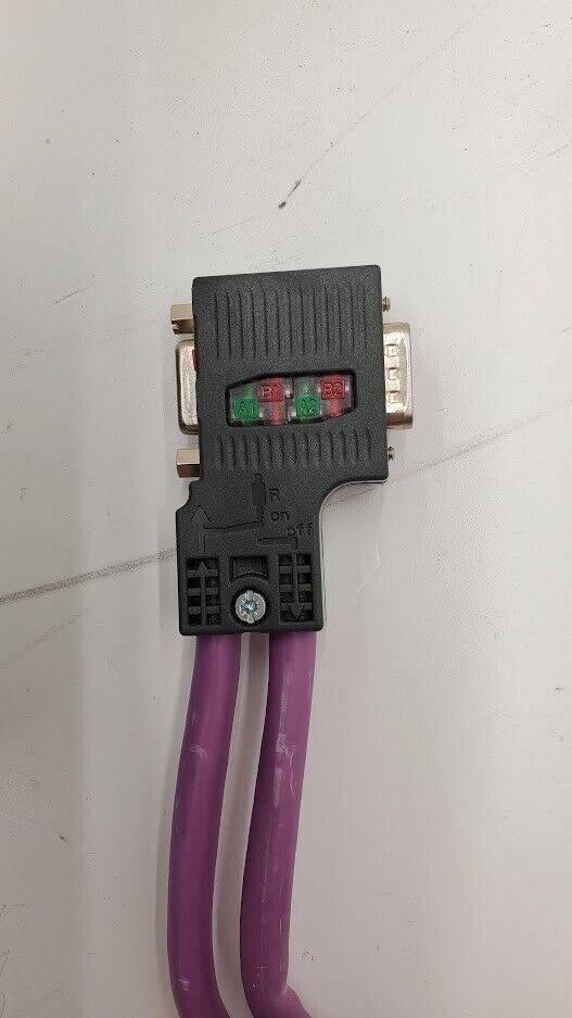SIEMENS SIMATIC ET 200M 153-1AA03-0XB0 w/ 6ES7 972-0BB52-0XA0 Connection