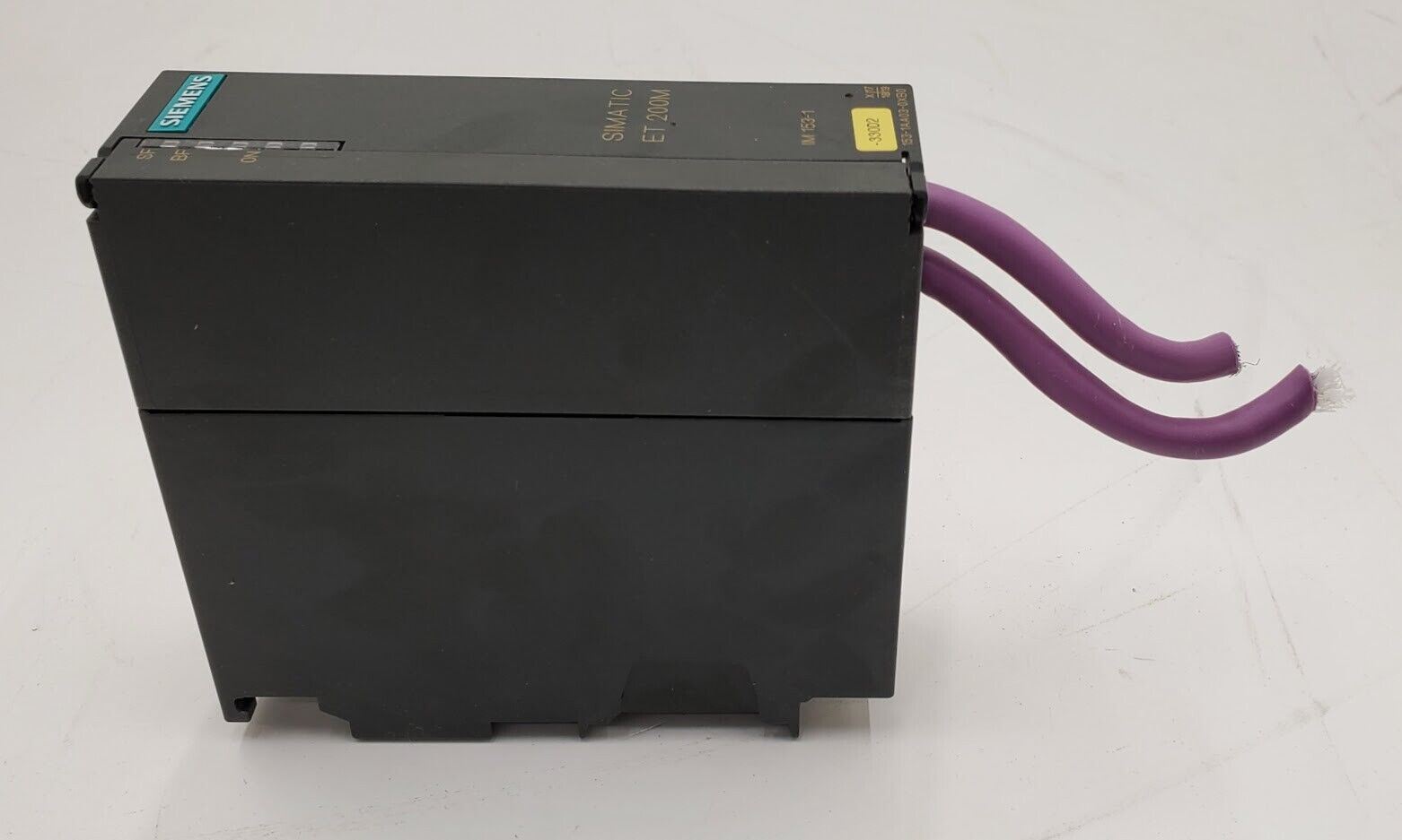 SIEMENS SIMATIC ET 200M 153-1AA03-0XB0 w/ 6ES7 972-0BB52-0XA0 Connection